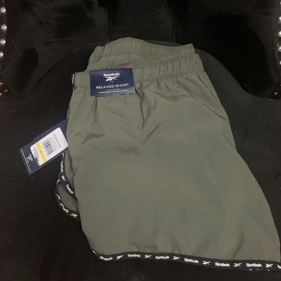 NWT Reebok Black Lichen Fast Track Shorts - Large - Picture 4 of 5